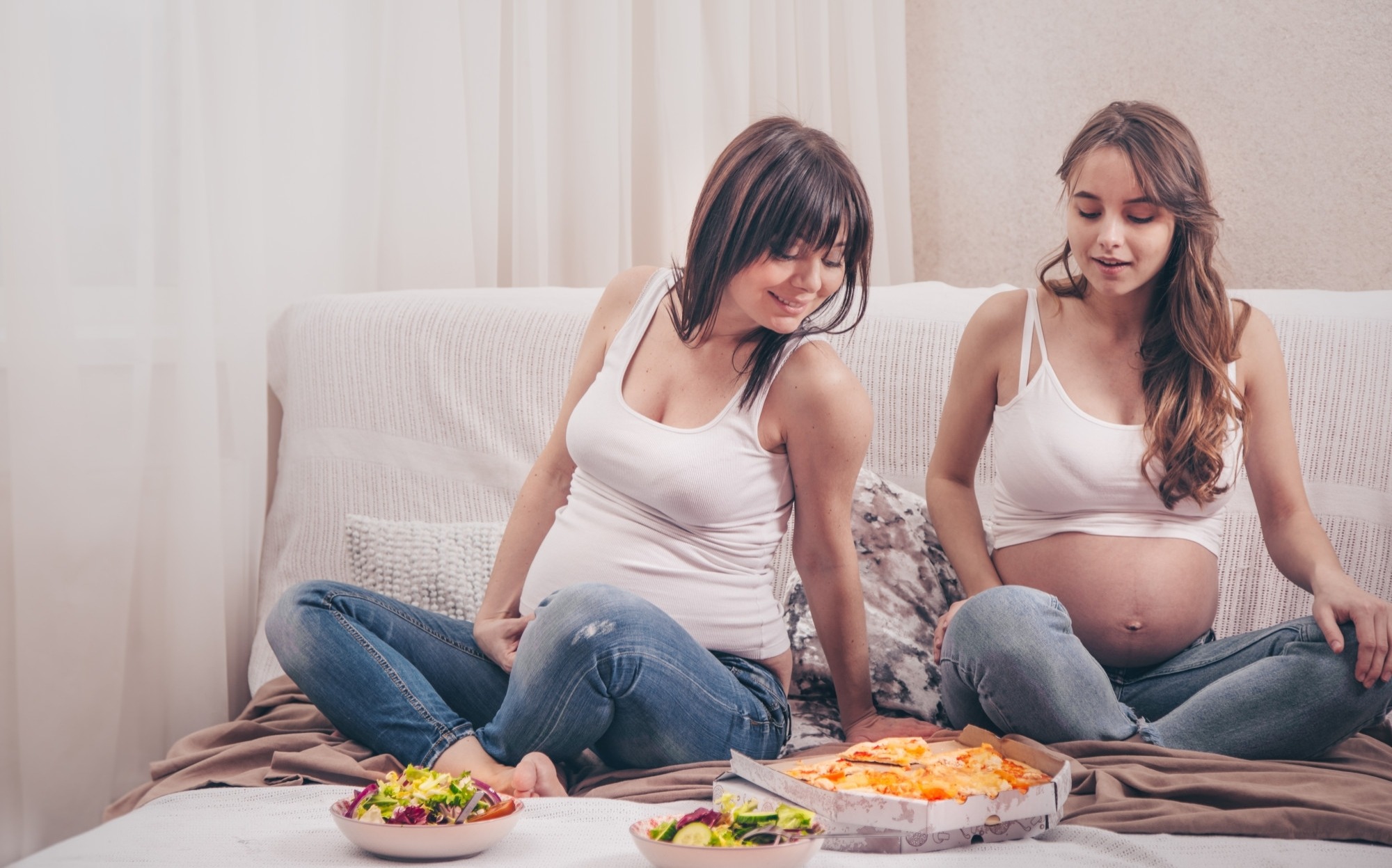 Femme enceinte : quelle alimentation adopter ? Ne mangez  pas comme deux mais vous pouvez boire comme deux !