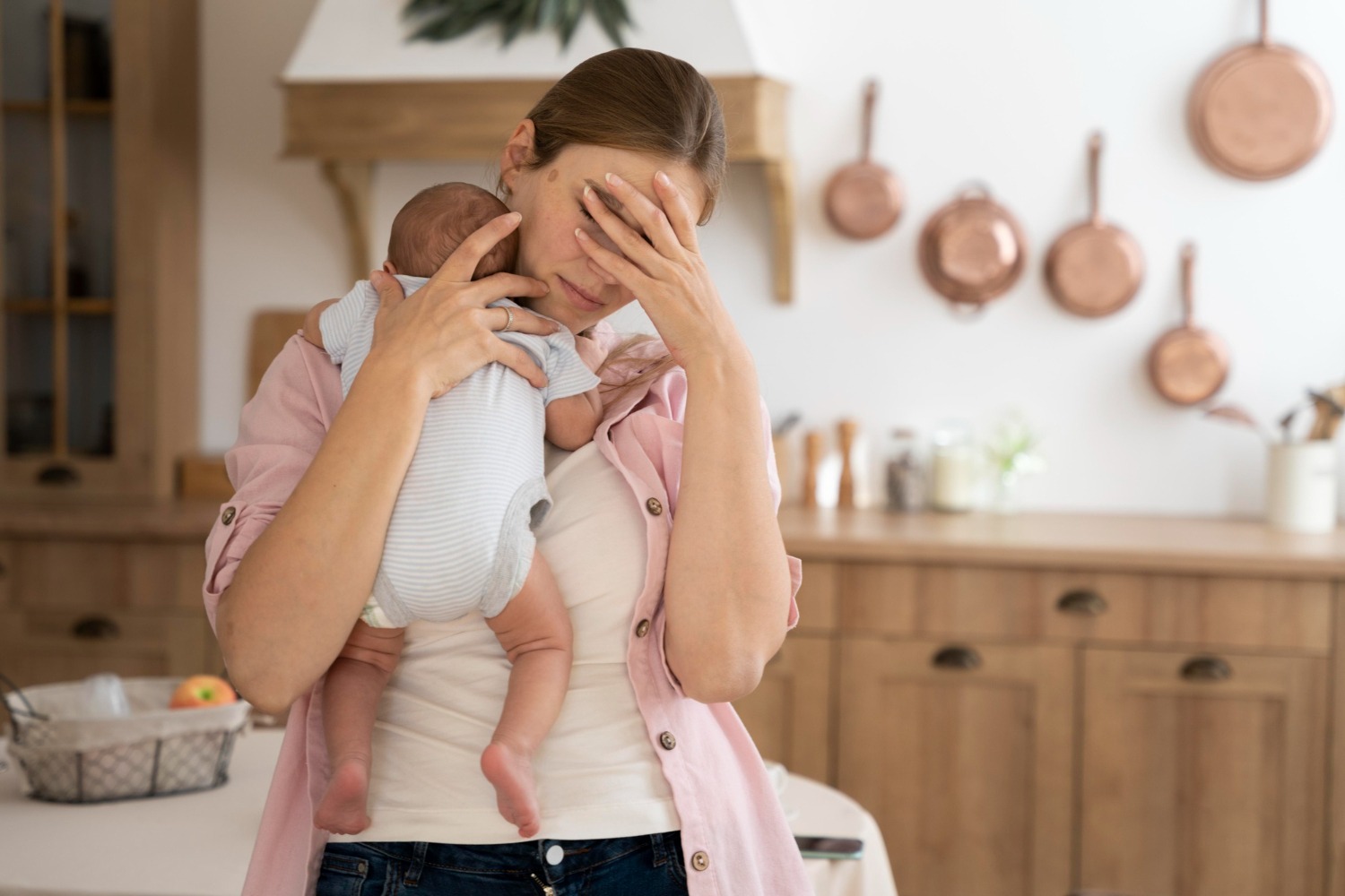 Un bébé qui pleure tout le temps : que faire ?